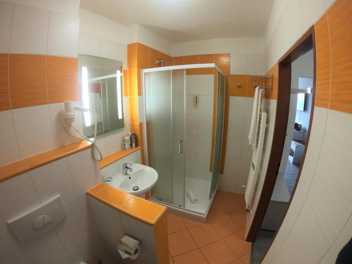 Violet Apartment 弗林布尔克 外观 照片